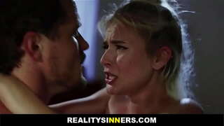 Cumming 에 큰 엉덩이의 단계 Sis RealitySinners.com