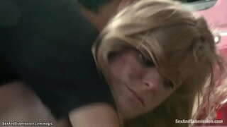 Sexy kulay ginto Penny Pax pagbisita masiraan ng ulo mekaniko Tommy Pistol siya ay nakilala sa therapist ngunit siya overpowers ang kanyang buhok na may malaking titi ang lahat ng higit sa kanyang shop