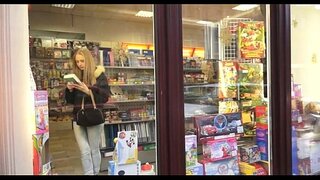 Сучка абдан обожает минеты