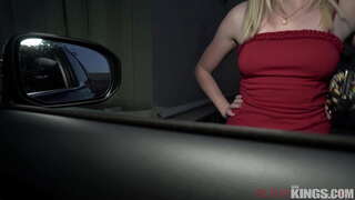 ���ਲੀ ਵਾਕਰ ਕੇ ਚੁੱਕਿਆ ਹੁੰਦਾ ਹੈ 2 ਕਾਮੋਤੇਜਤ ਮੁੰਡੇ ਨੂੰ ਲੱਗਦਾ ਹੈ, ਵੱਡੇ ਚੂਚਕ